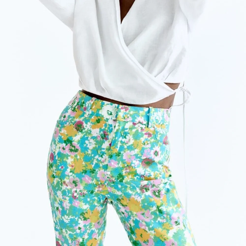 ZARA PRINTED LINEN-BLEND‎ MINI FLARE TROUSERS